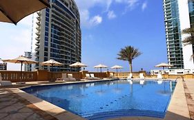 Higuests - Charming Apt In Jbr With Balcony By The Beach